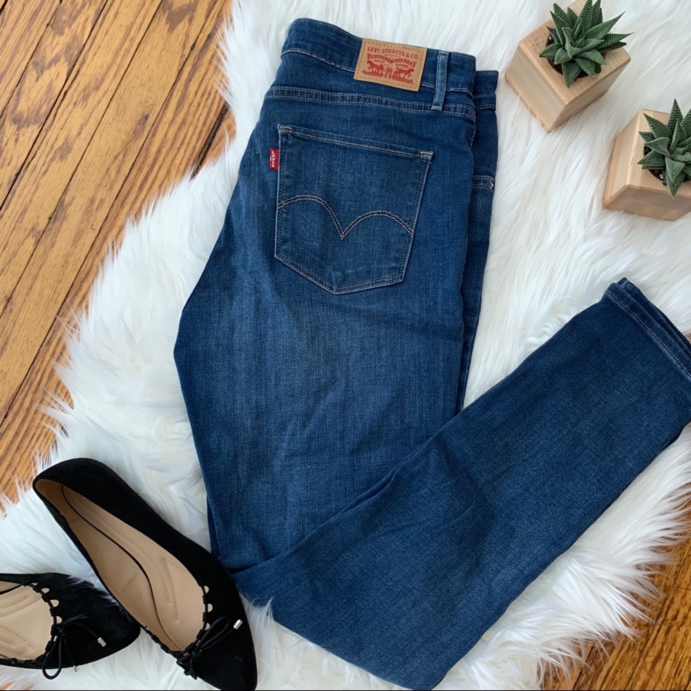 Levi’s High Rise Skinny Jean